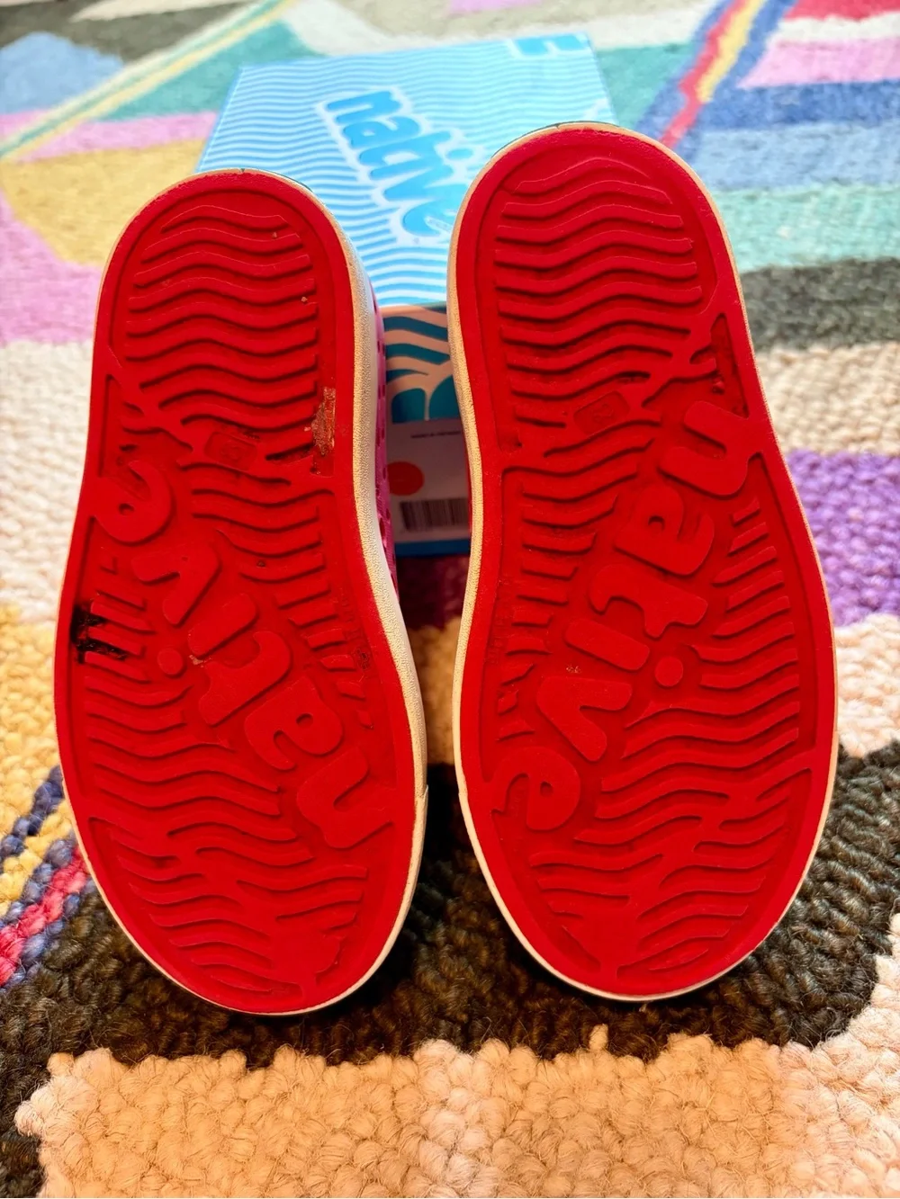 Jefferson Natives in Torch Red - size C9